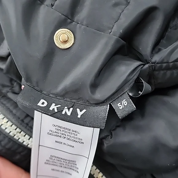 DKNY GIRLS BLACK WINTER JACKET, SIZE 5/6 DOUBLE SIDE, PRE-OWNED, ZIPPER, POCKETS - Picture 14 of 14